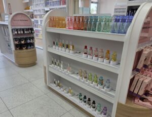 Fragrance store with security solutions that display the testers for customer interaction