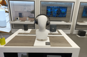 Bose display with InVue security