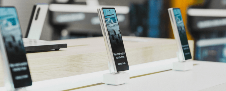 Samsung Elevates Their Sales Strategies with InVue’s Modern Wireless Retail Security