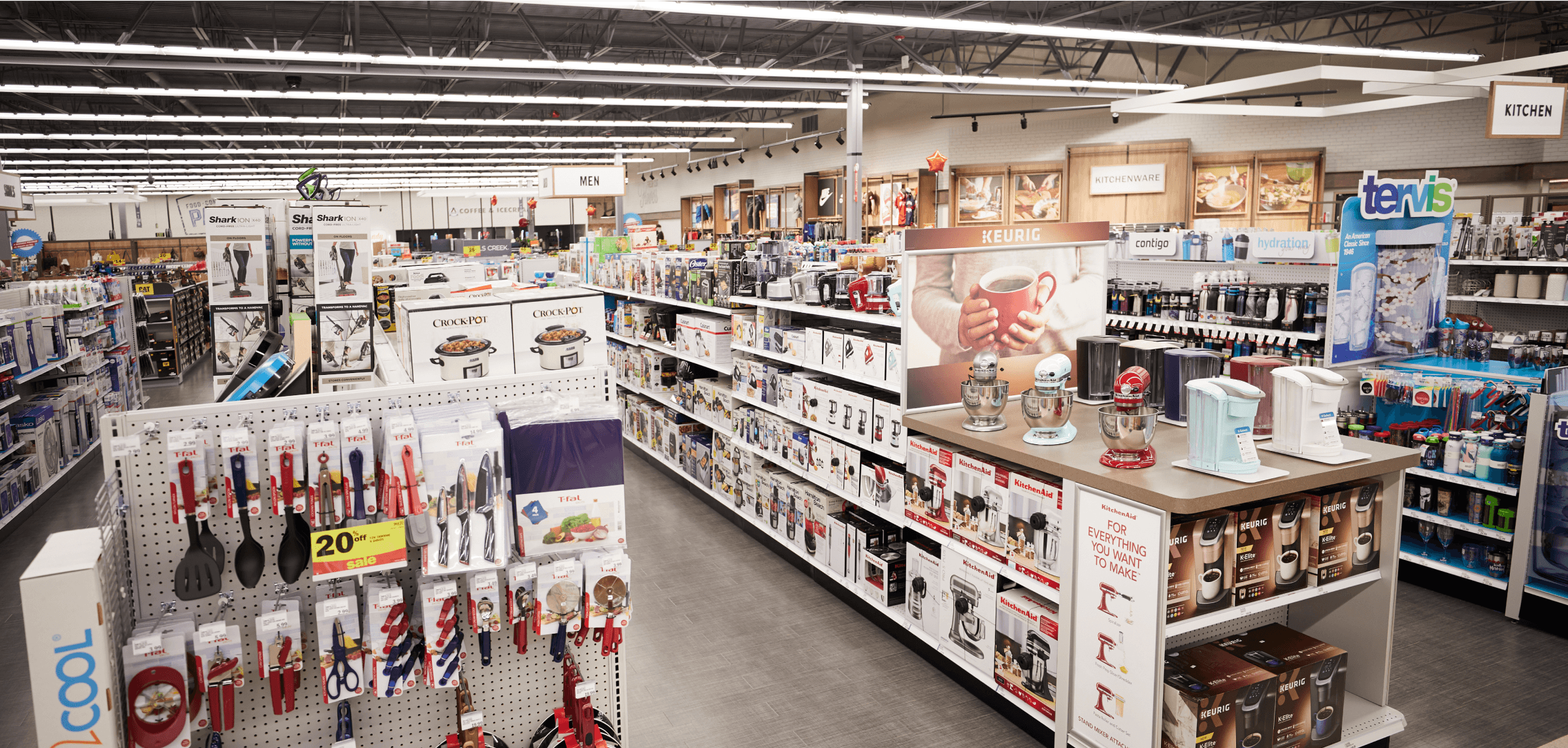 Hypermarket and grocery store displays