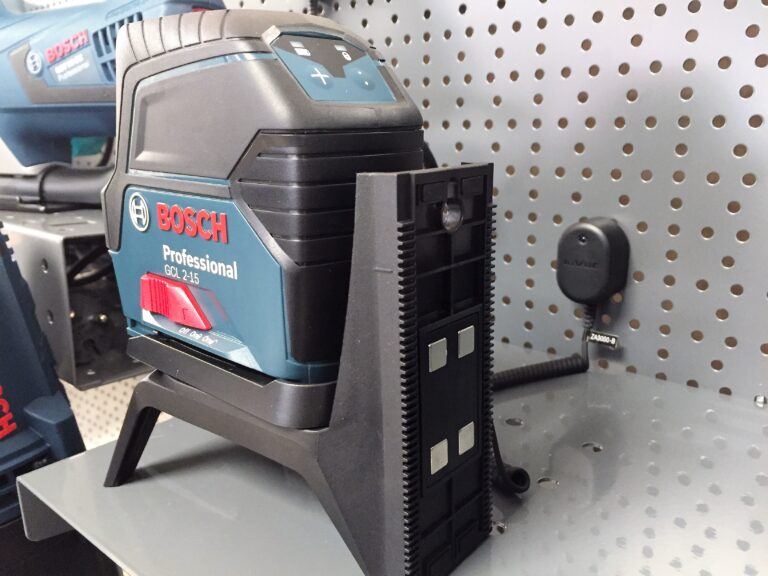 Bosch hardware product secured by InVue