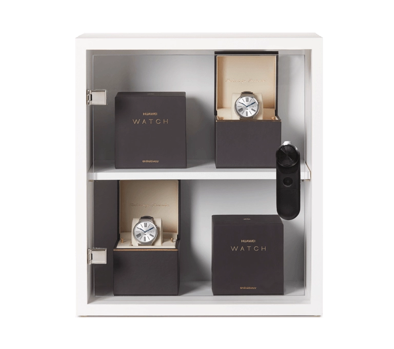 LIVE Cam Lock in black protecting watches