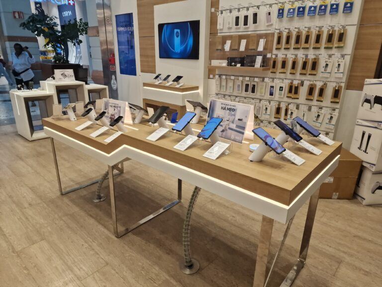 In-store display with phones on OnePODs
