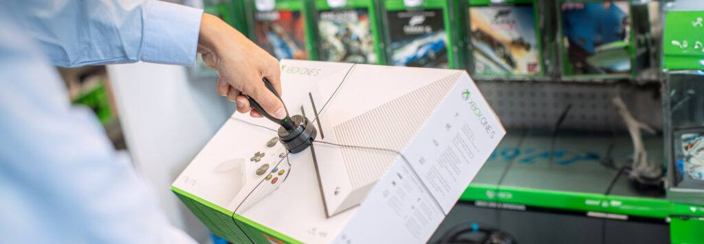 5 Steps to Picking the Right Retail Security Solutions | InVue