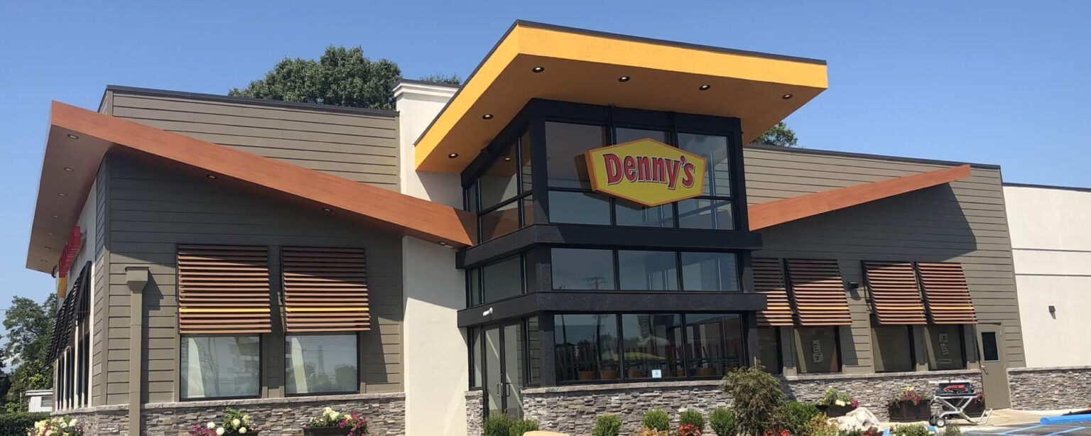 Denny's Exterior Building