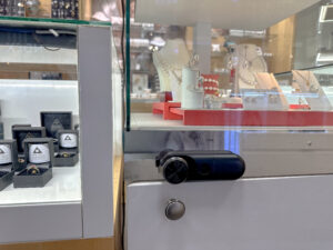 Halldór Ólafsson Úr og Skartgripir_InVue Jewelry Locks Jewelry Security Jewelry Locks with no keys