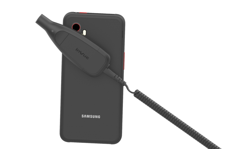 Activating the OneKEY Detacher from a mobile device using the OneKEY App.